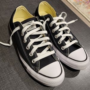 Women Chuck Taylor Low Top